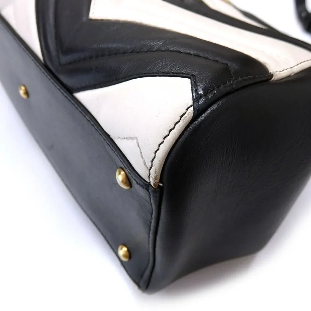 Gucci GG Marmont Shoulder Bag White Black